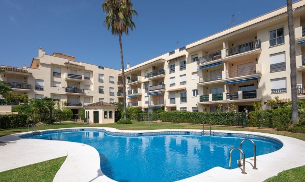 apartment - Wiederverkauf - Marbella - Nueva Andalucía