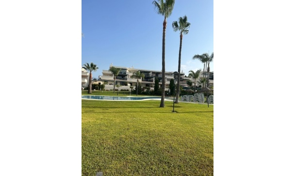 apartment - Wiederverkauf - Marbella - Nueva Andalucía