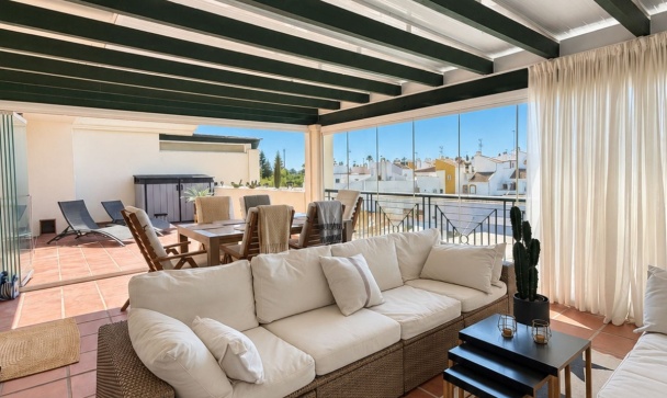 apartment - Wiederverkauf - Marbella - Nueva Andalucía
