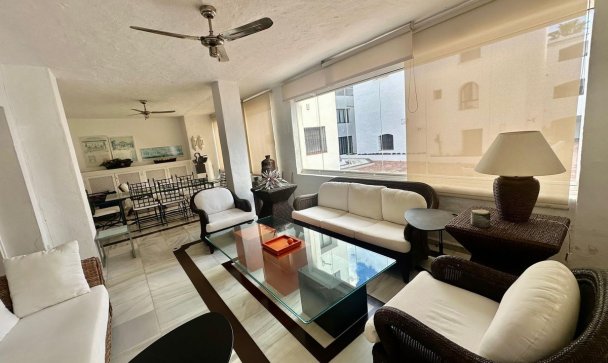 apartment - Wiederverkauf - Marbella - Puerto Banús