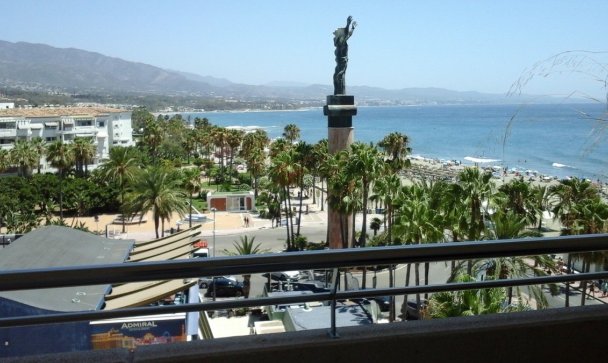 apartment - Wiederverkauf - Marbella - Puerto Banús
