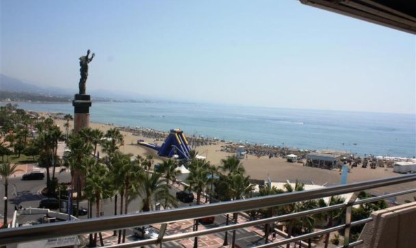 apartment - Wiederverkauf - Marbella - Puerto Banús