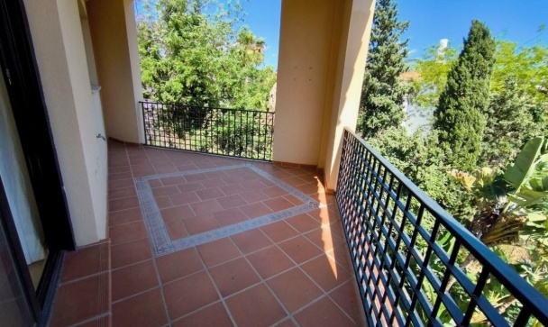 apartment - Wiederverkauf - Marbella - Puerto Banús