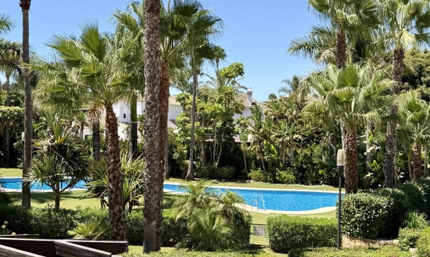 apartment - Wiederverkauf - Marbella - Puerto Banús