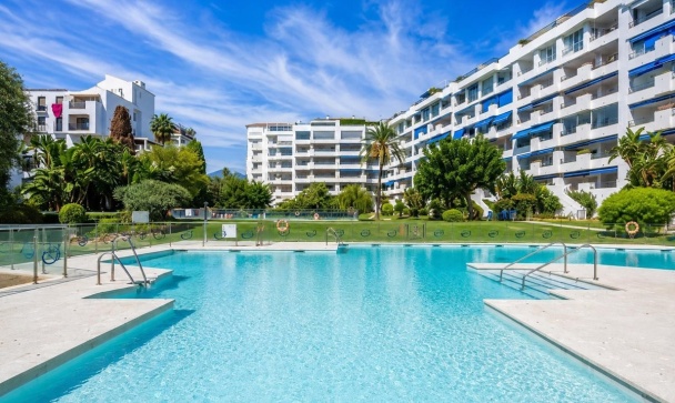 apartment - Wiederverkauf - Marbella - Puerto Banús