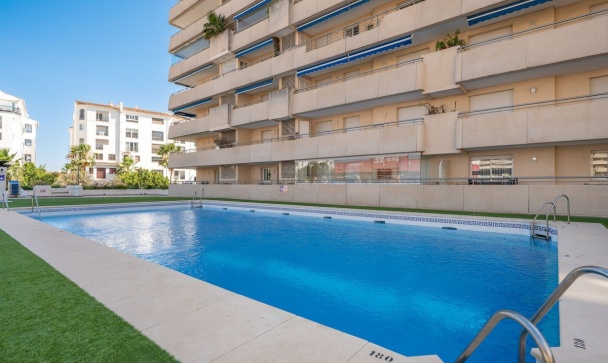 apartment - Wiederverkauf - Marbella - Puerto Banús