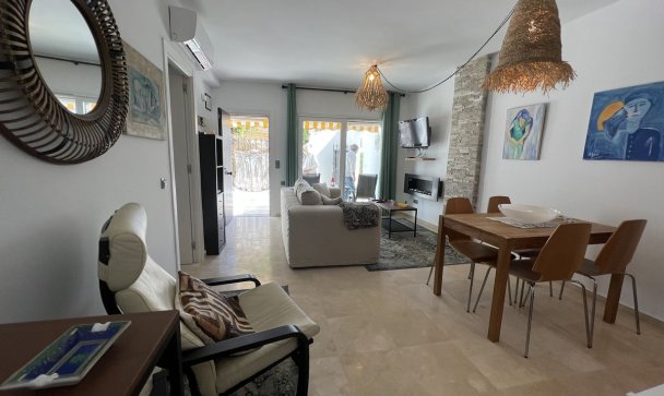 apartment - Wiederverkauf - Marbella - Puerto de Cabopino