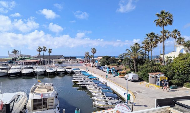 apartment - Wiederverkauf - Marbella - Puerto de Cabopino