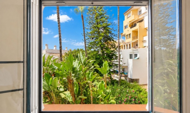 apartment - Wiederverkauf - Marbella - Puerto de Cabopino