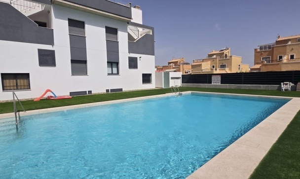 apartment - Wiederverkauf - Orihuela - Orihuela Costa