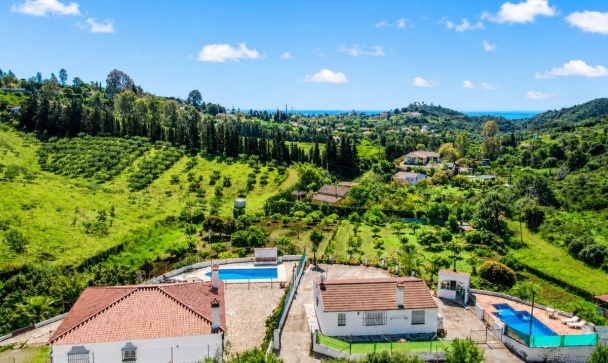 Country house - Wiederverkauf - Estepona - Estepona Centro