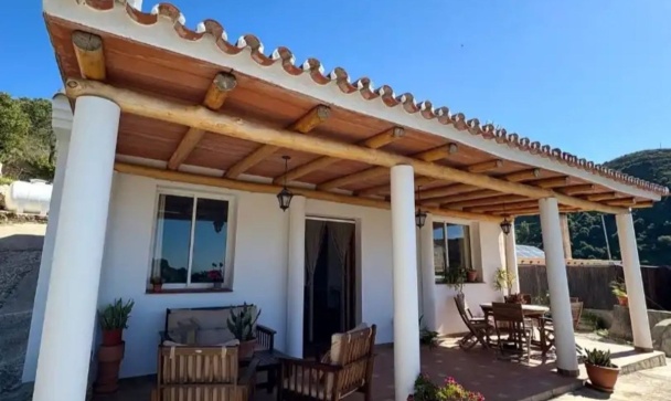 Country house - Wiederverkauf - Estepona - Estepona Centro