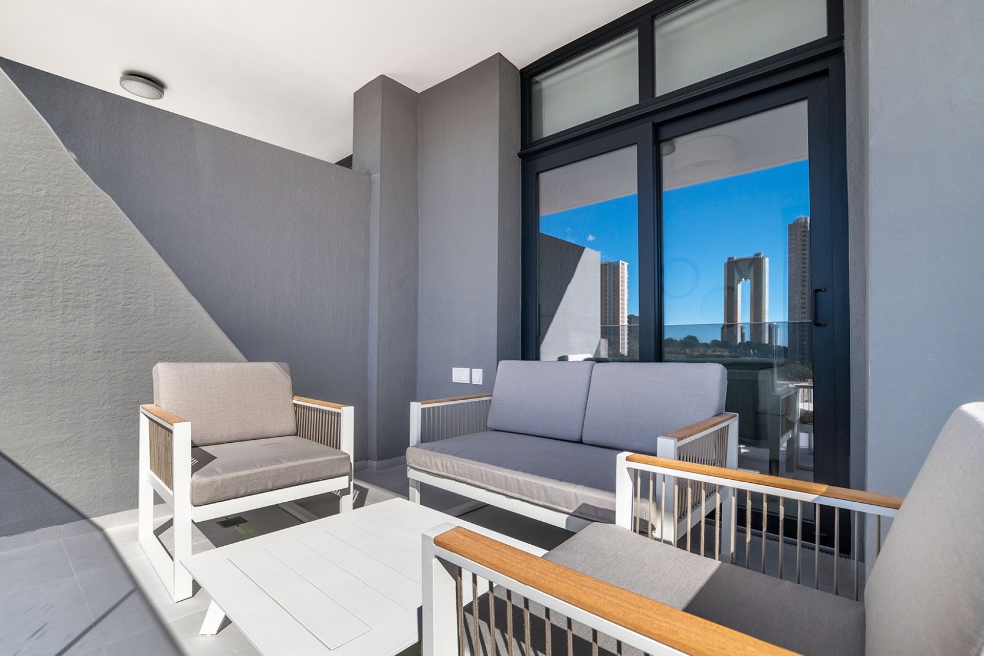 Neue Gebäude - apartment - Benidorm - Spain