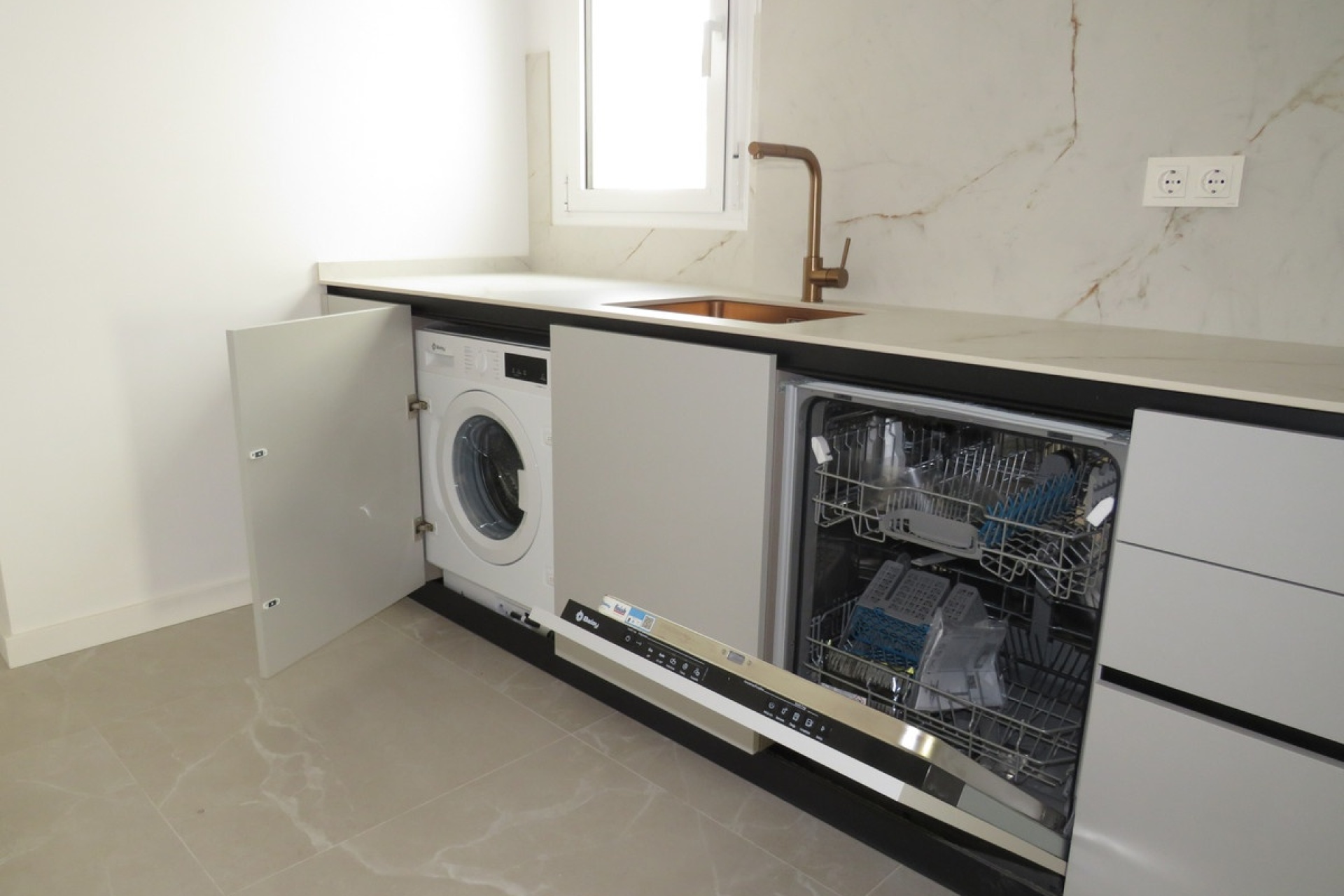Neue Gebäude - apartment - Fuengirola - Fuengirola Centro