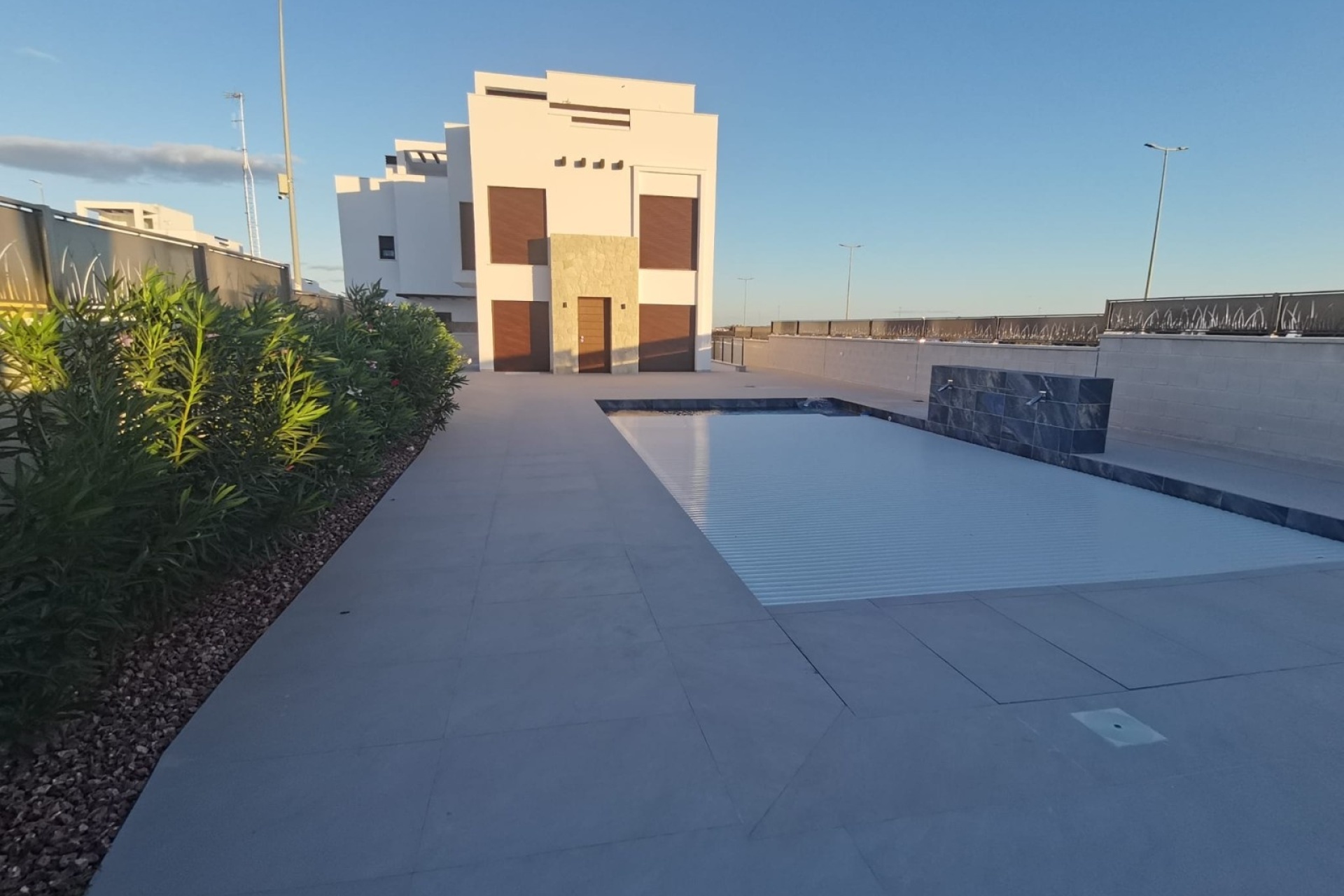 Neue Gebäude - Laguna Azul Villa - Los Montesinos - La Herrada