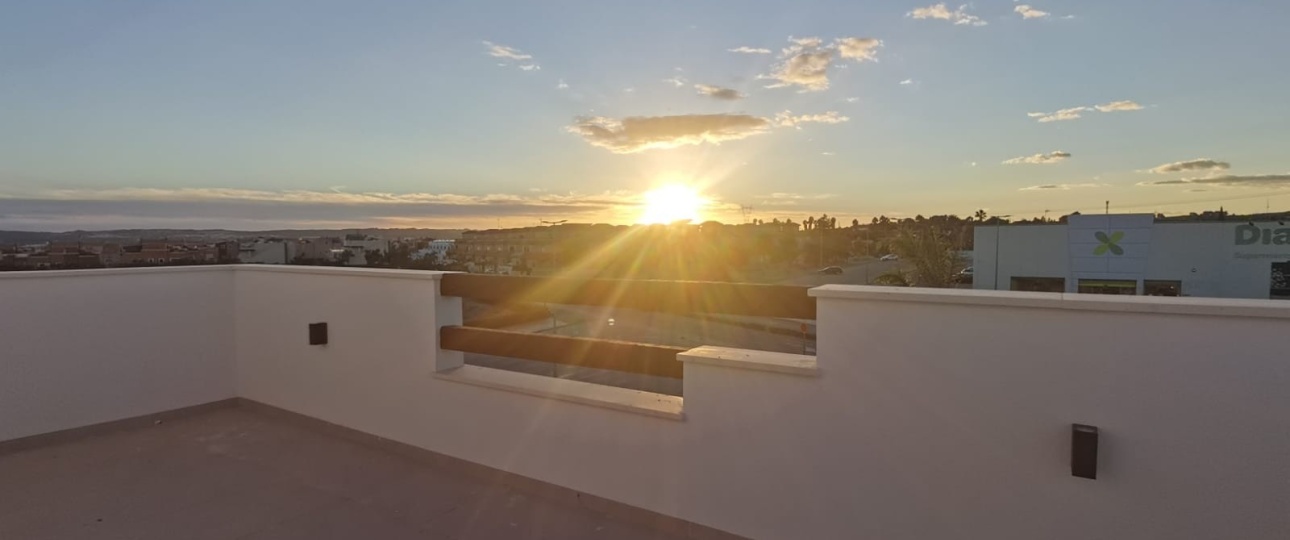 Neue Gebäude - Laguna Azul Villa - Los Montesinos - La Herrada