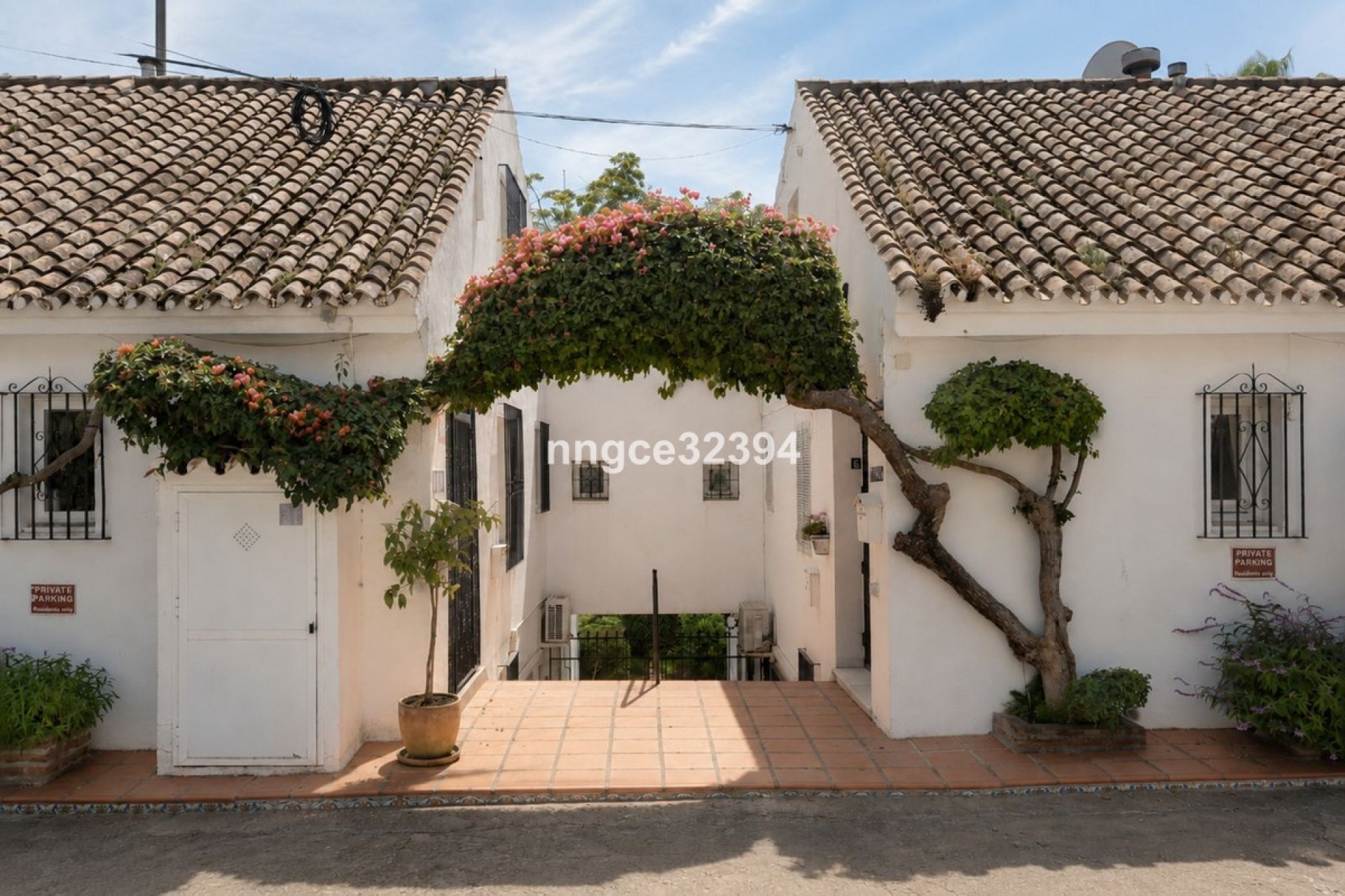 Neue Gebäude - Town house - Marbella - Nueva Andalucía
