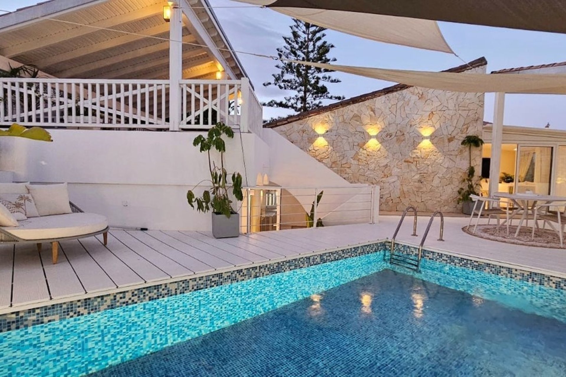 Neue Gebäude - Villa - Estepona - Estepona Centro