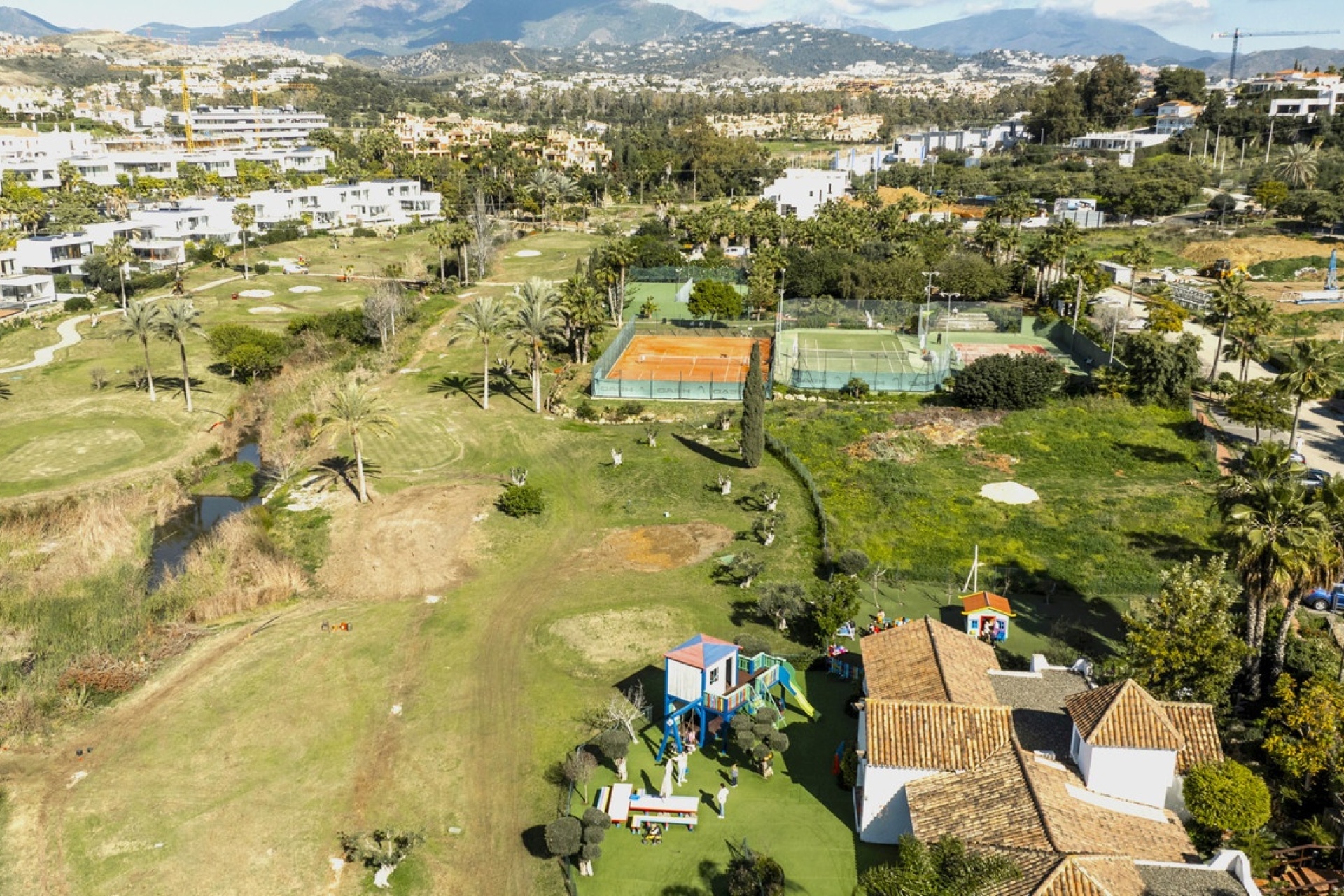 Neue Gebäude - Villa - Estepona - Estepona Centro