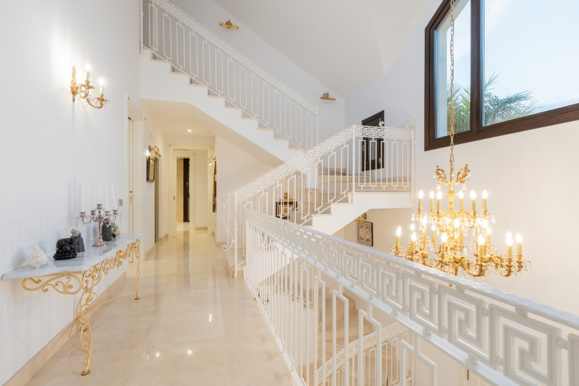 Neue Gebäude - Villa - Estepona - Estepona Centro