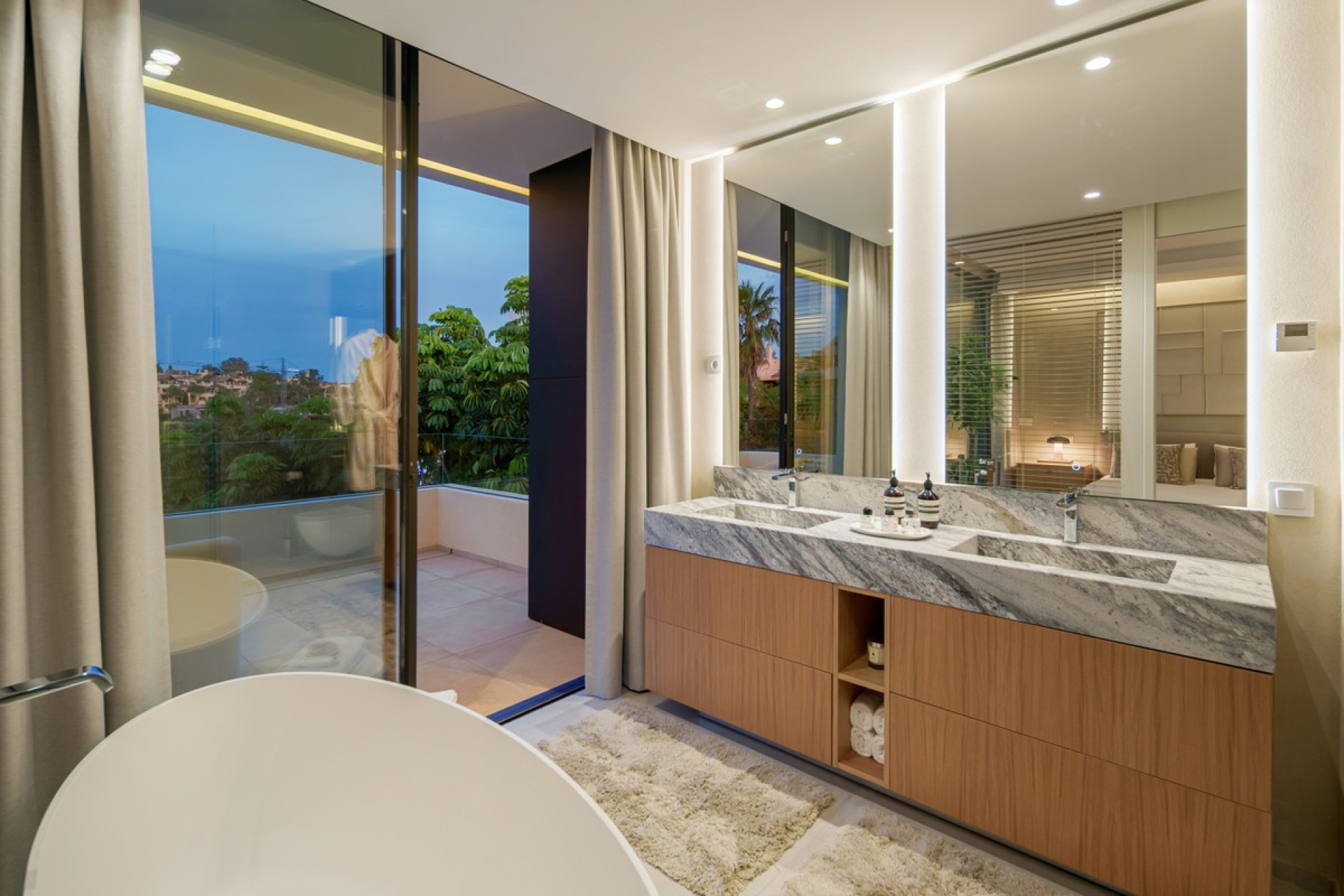 Neue Gebäude - Villa - Estepona - Estepona Centro