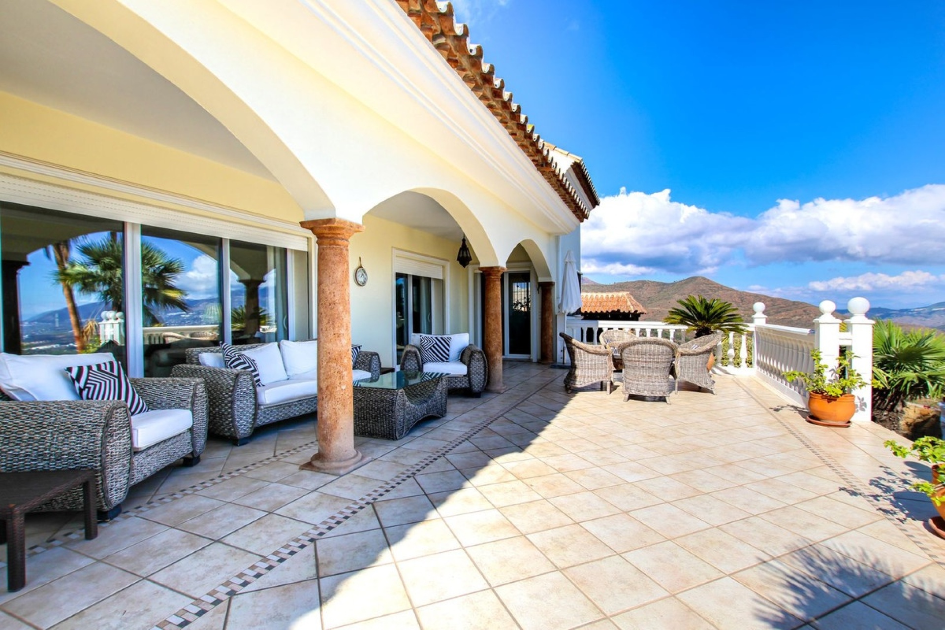 Neue Gebäude - Villa - Marbella - La Mairena