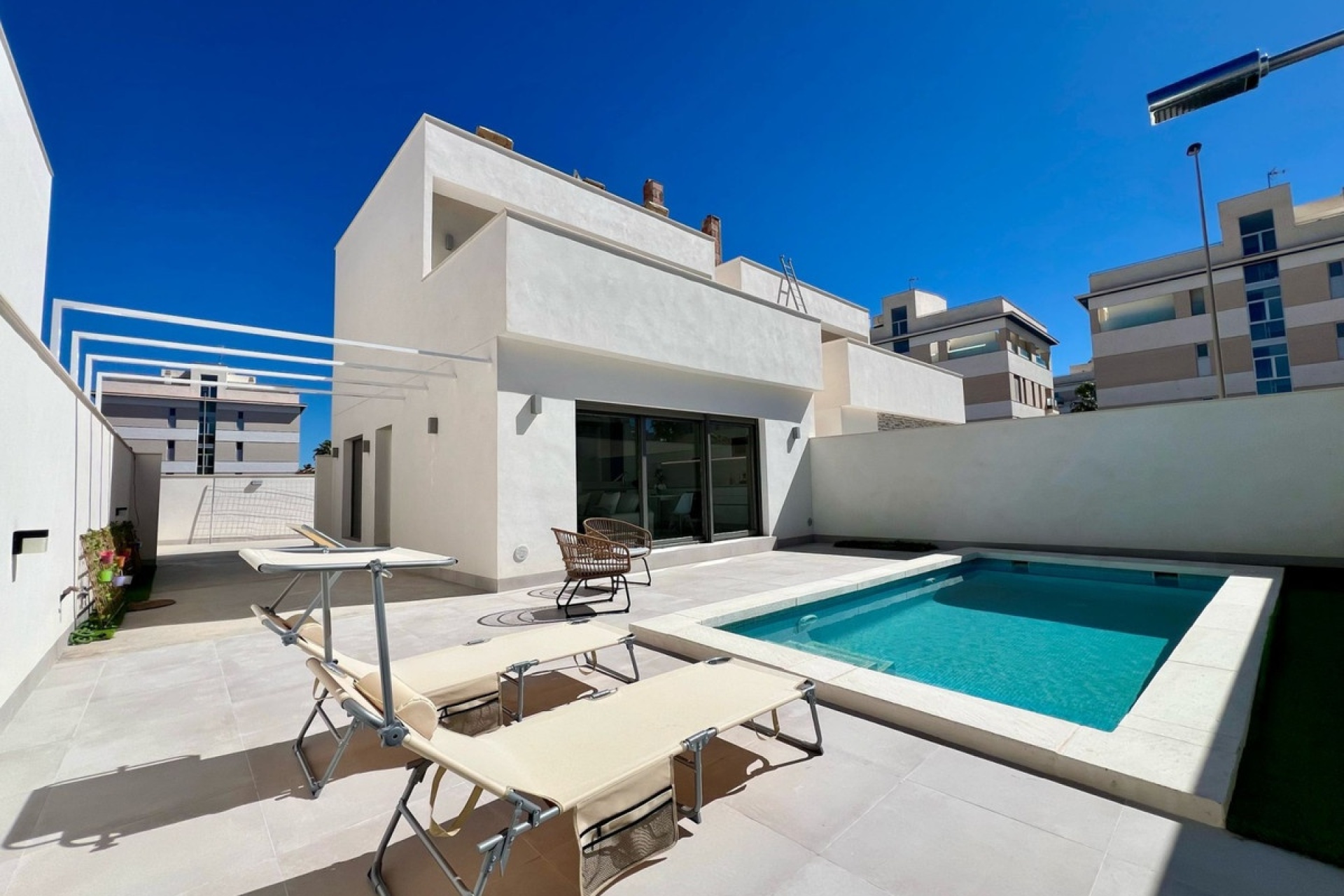 Neue Gebäude - Villa - Orihuela - La Zenia