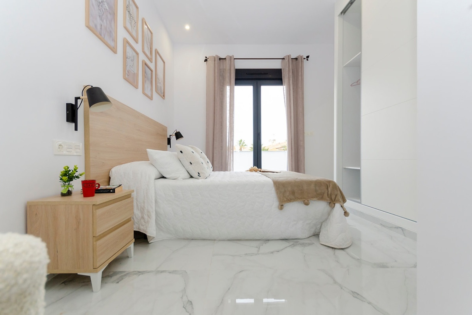 Neue Gebäude - Villa - Torrevieja - Torrevieja Centro