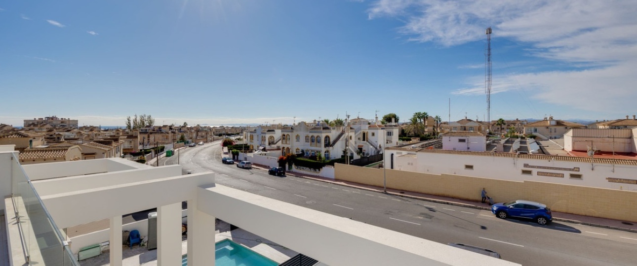 Neue Gebäude - Villa - Torrevieja - Torrevieja Centro