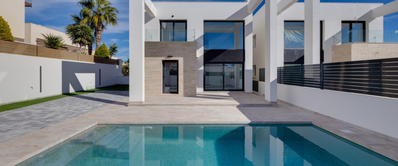 Neue Gebäude - Villa - Torrevieja - Torrevieja Centro