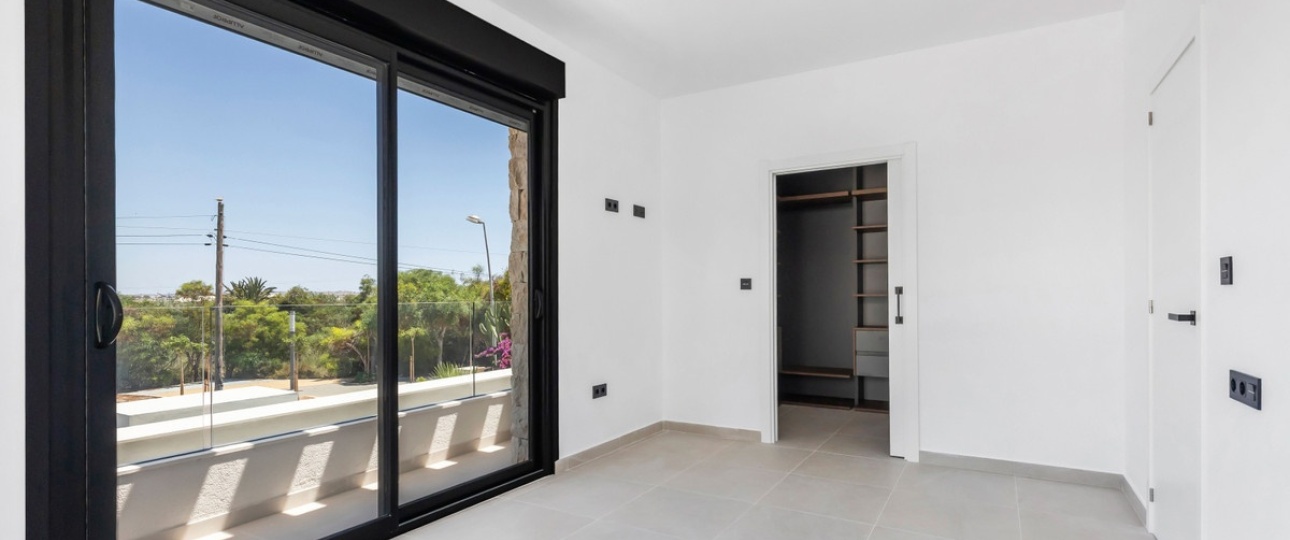 Neue Gebäude - Villa - Torrevieja - Torrevieja Centro