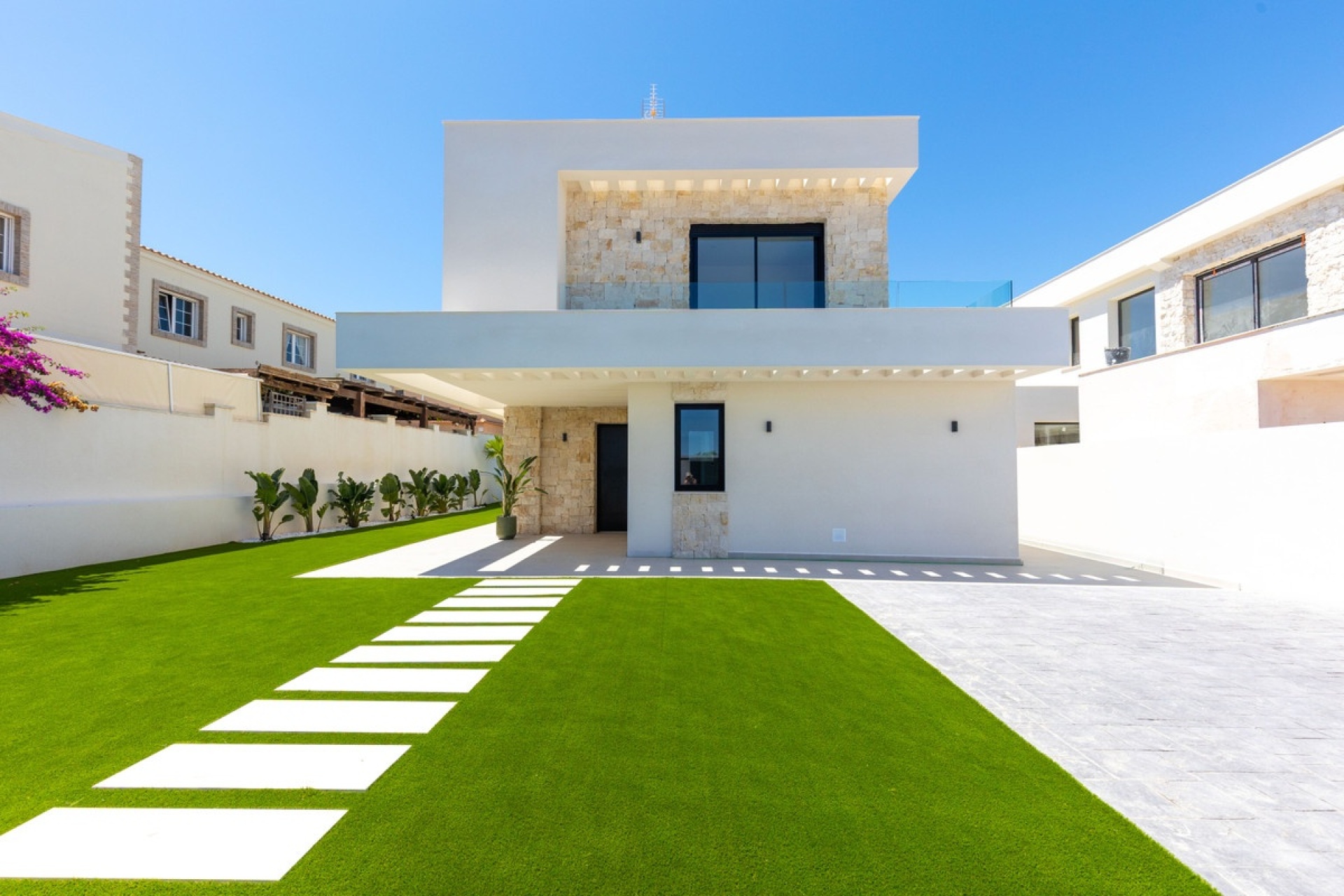 Neue Gebäude - Villa - Torrevieja - Torrevieja Centro