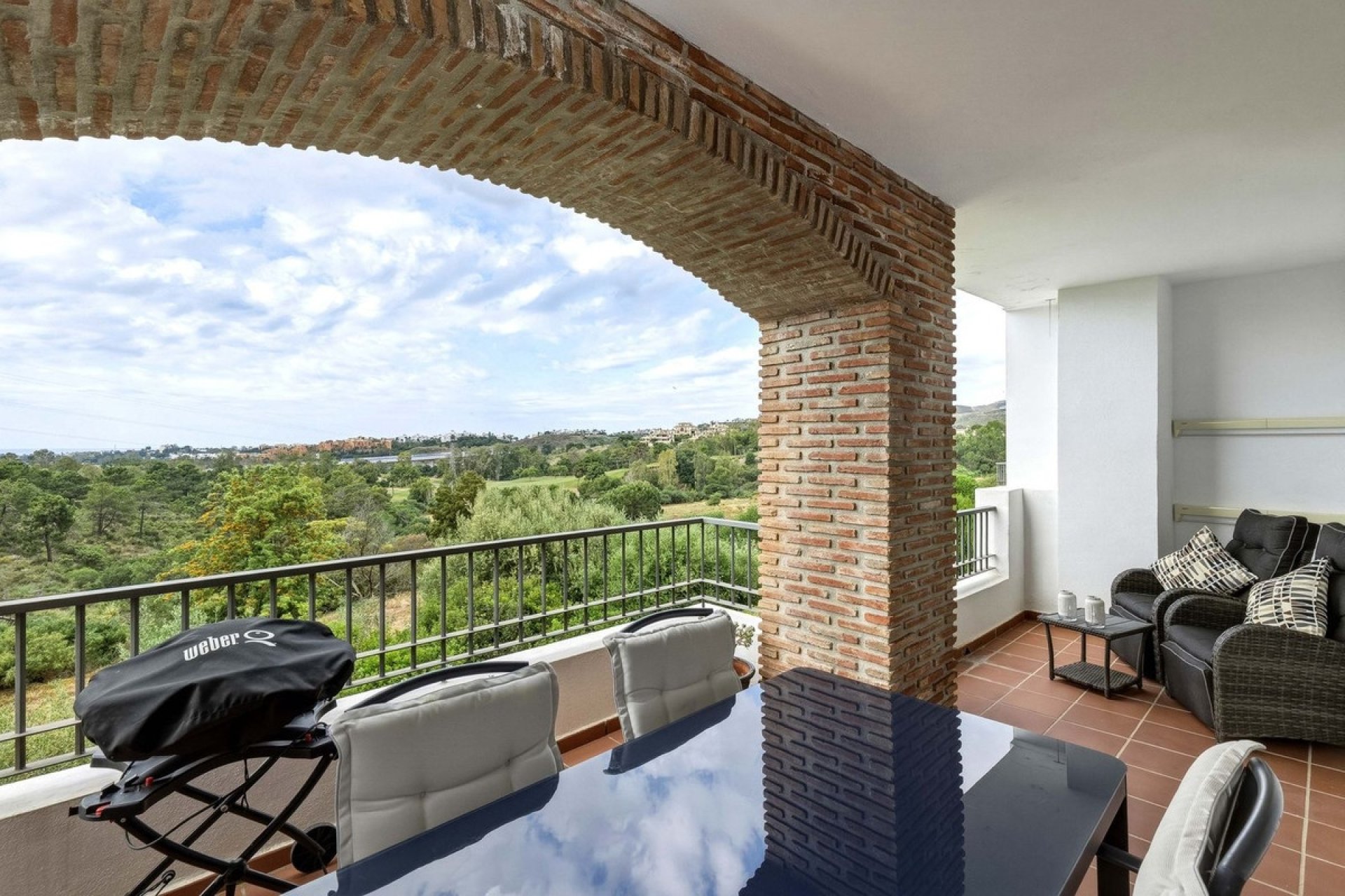Resale - apartment - Benahavís - Benahavís Centro