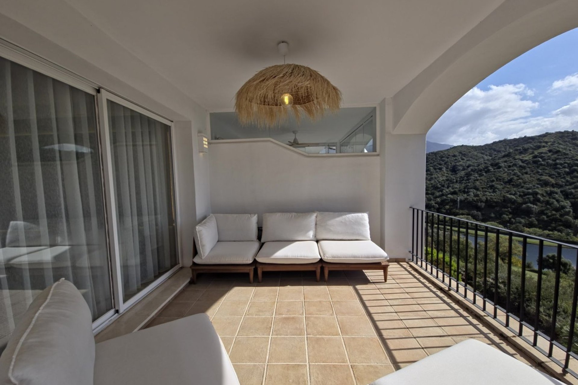 Resale - apartment - Benahavís - Benahavís Centro