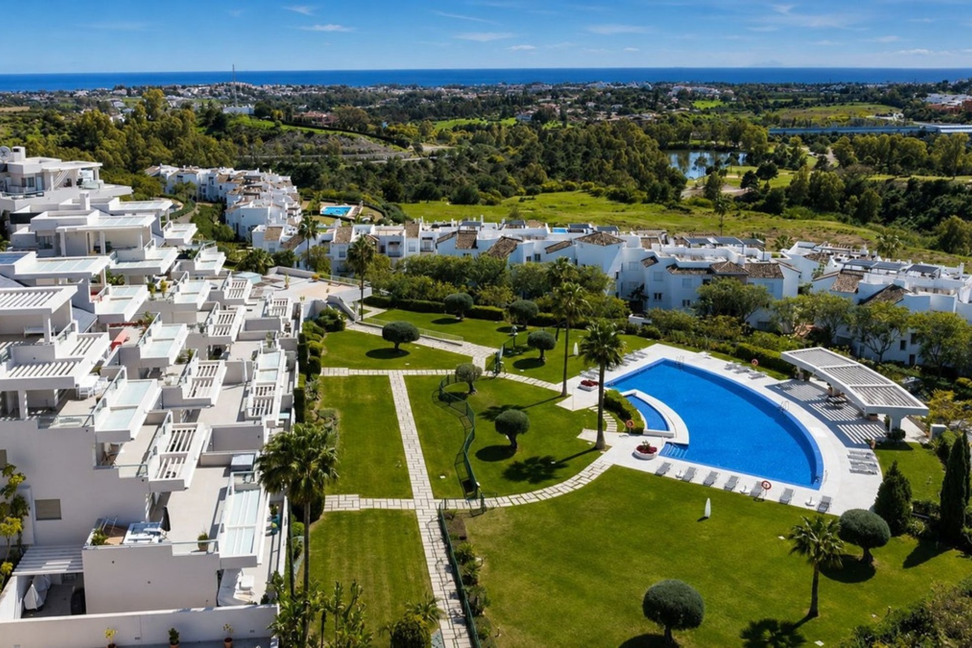 Resale - apartment - Benahavís - Benahavís Centro