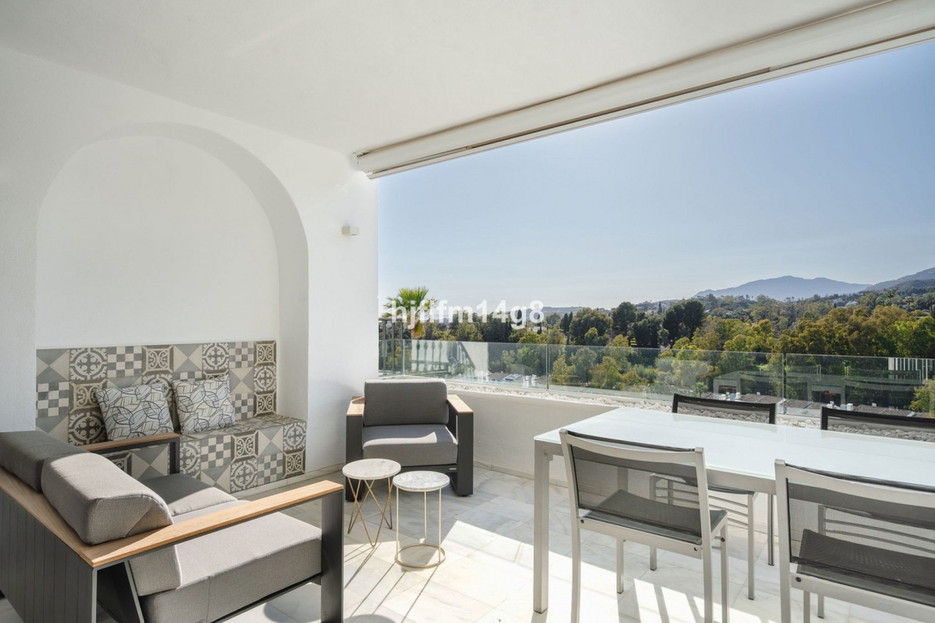 Resale - apartment - Benahavís - Benahavís Centro