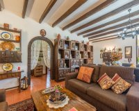 Resale - apartment - Benahavís - Benahavís Centro
