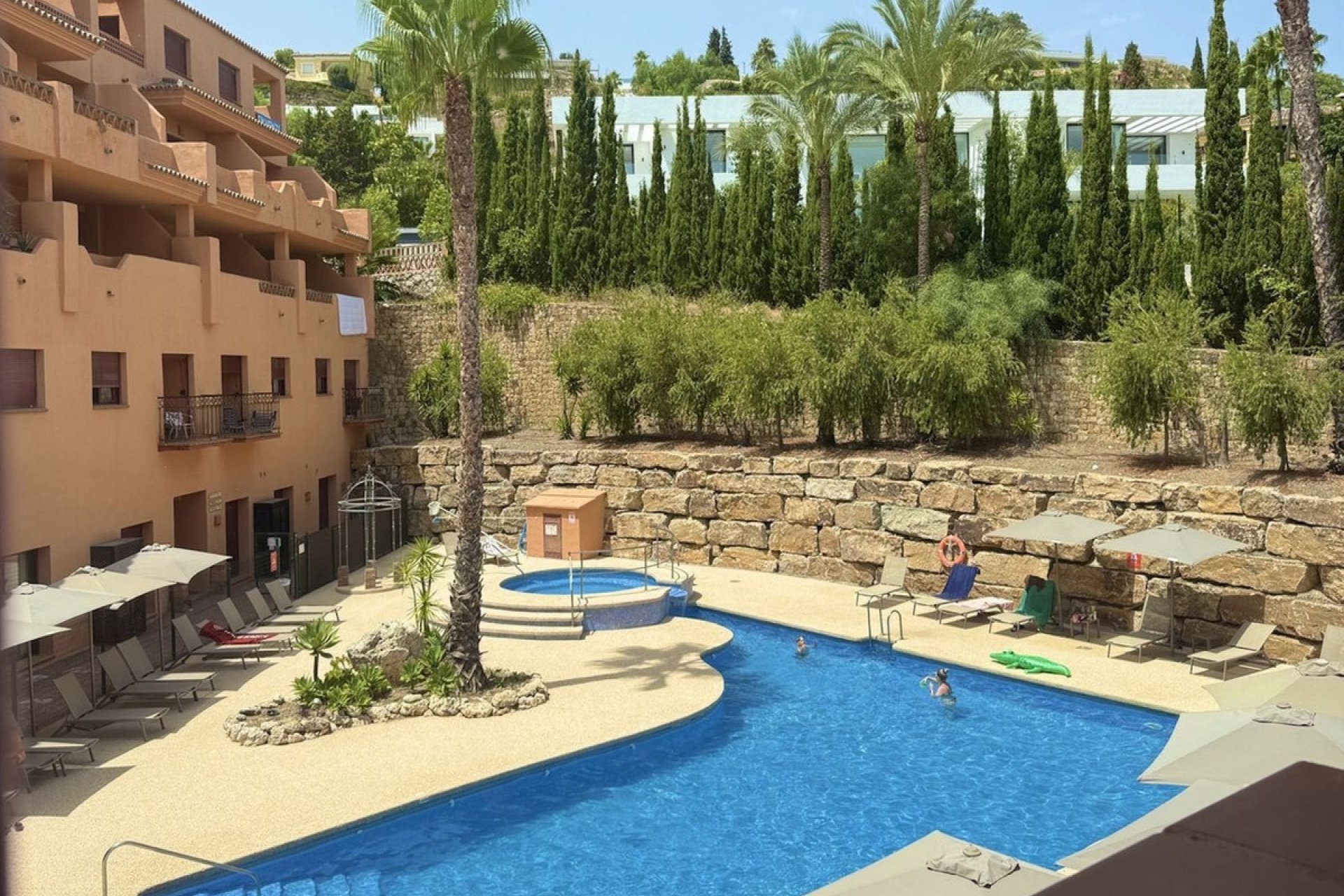 Resale - apartment - Benahavís - Benahavís Centro