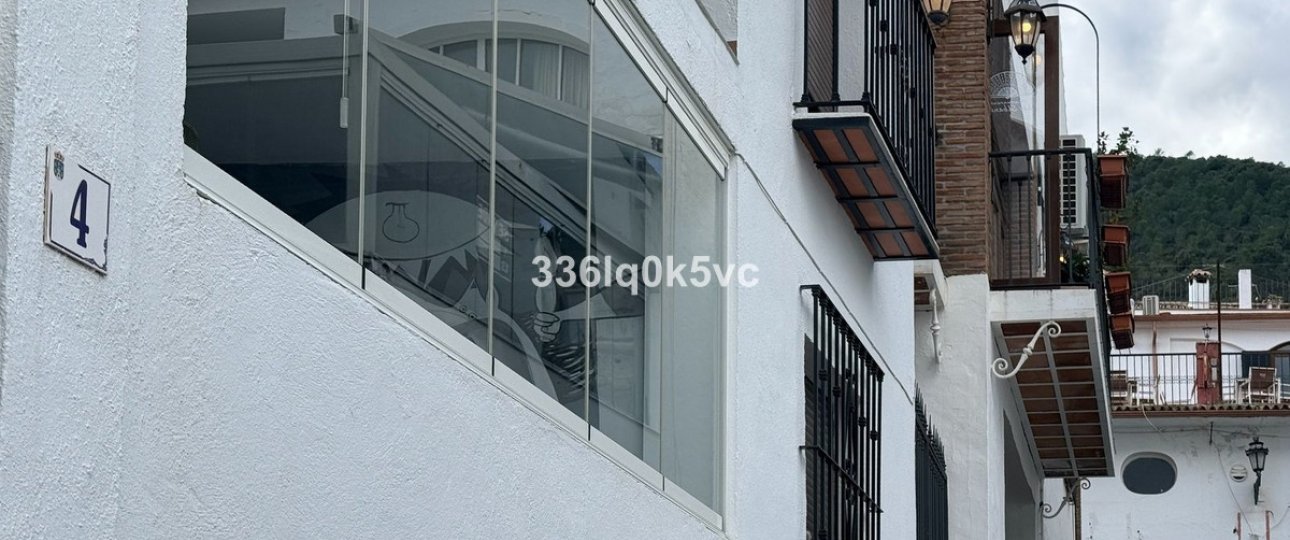 Resale - apartment - Benahavís - Benahavís Centro
