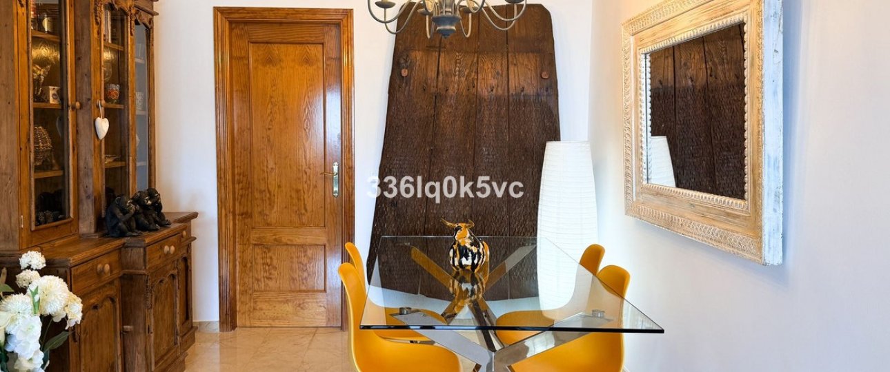 Resale - apartment - Benahavís - Benahavís Centro
