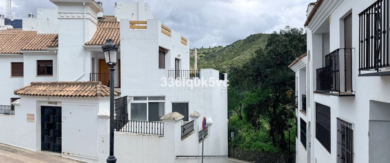 Resale - apartment - Benahavís - Benahavís Centro
