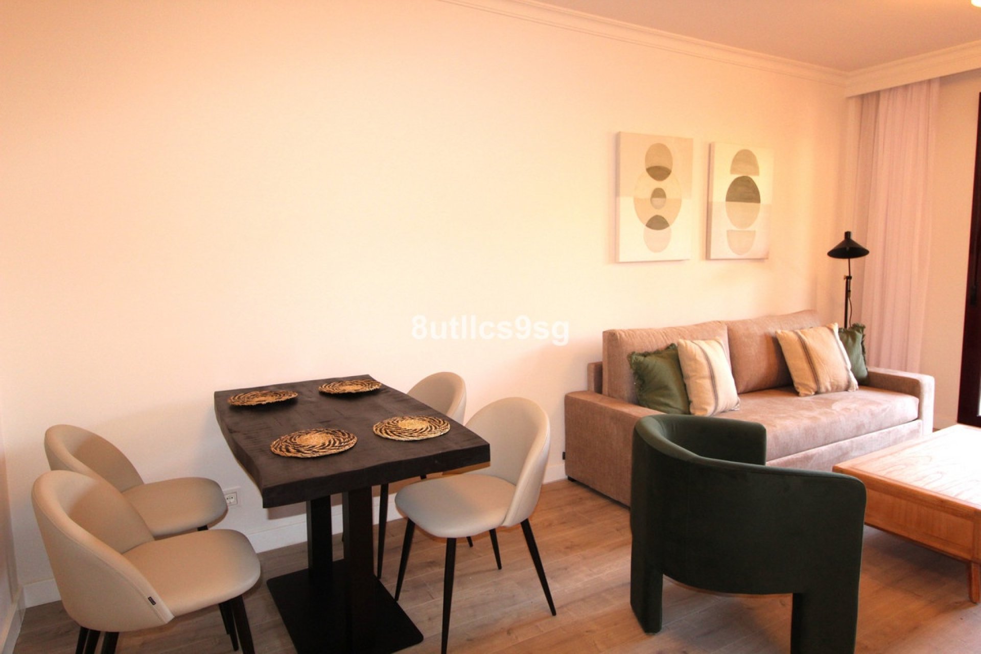 Resale - apartment - Benahavís - Benahavís Centro
