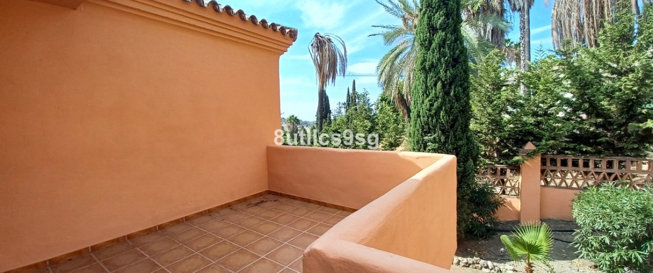 Resale - apartment - Benahavís - Benahavís Centro