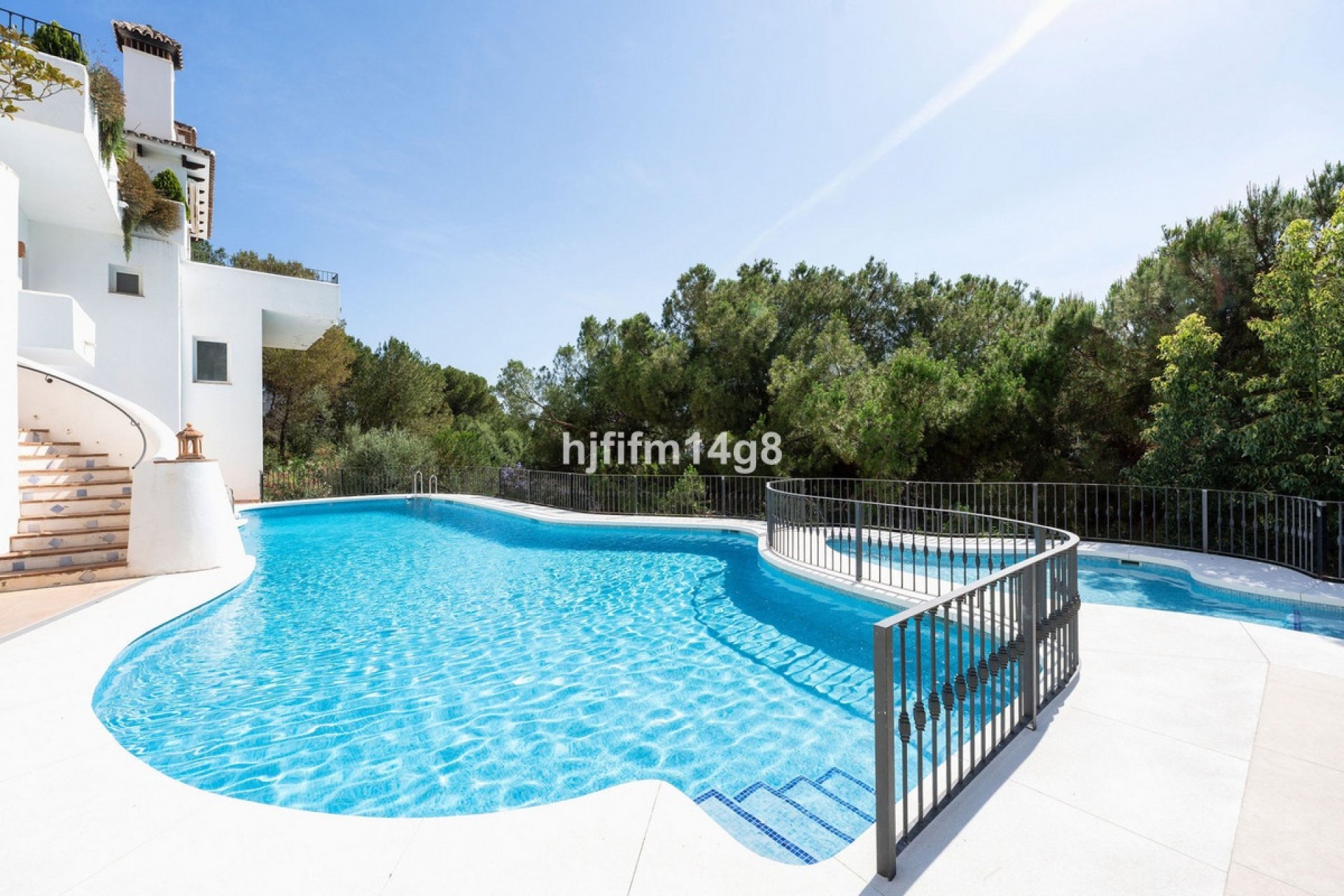 Resale - apartment - Benahavís - Benahavís Centro