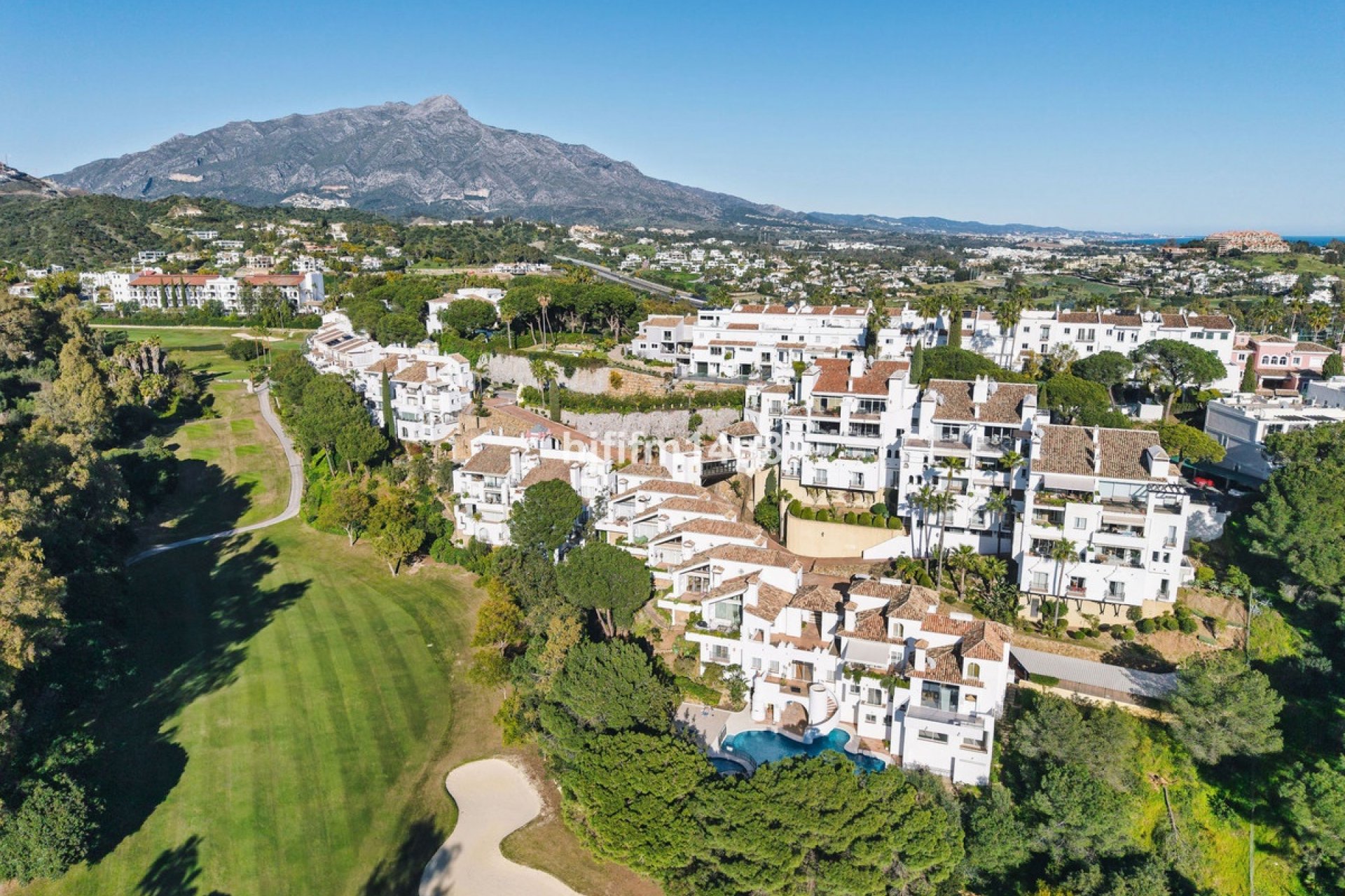 Resale - apartment - Benahavís - Benahavís Centro