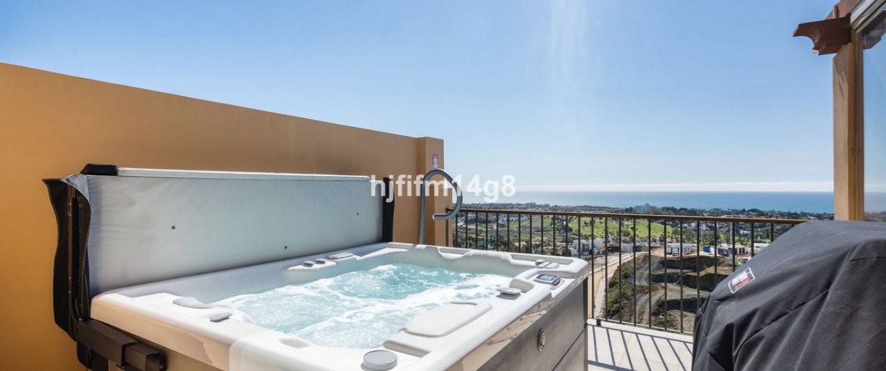Resale - apartment - Benahavís - Benahavís Centro