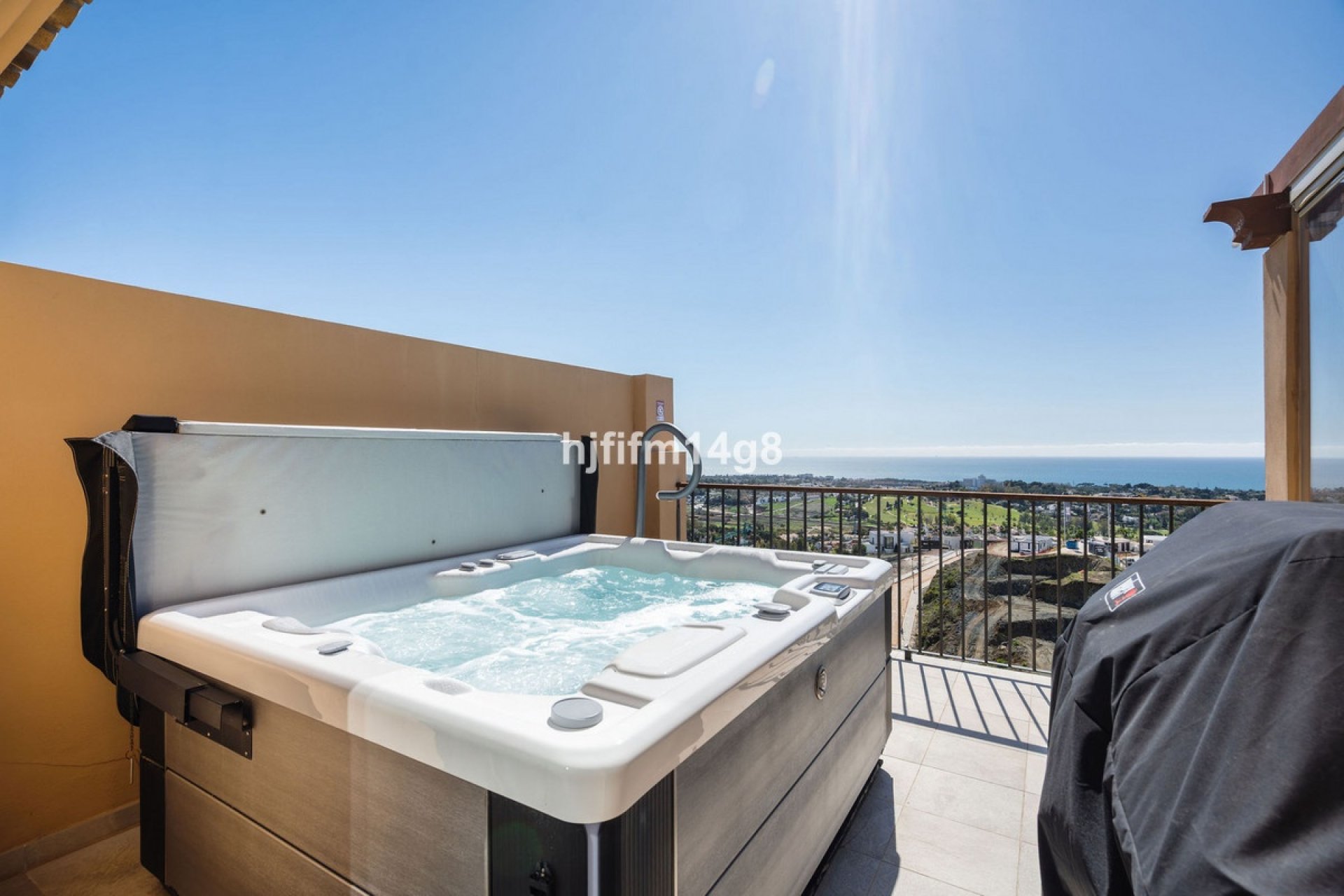 Resale - apartment - Benahavís - Benahavís Centro