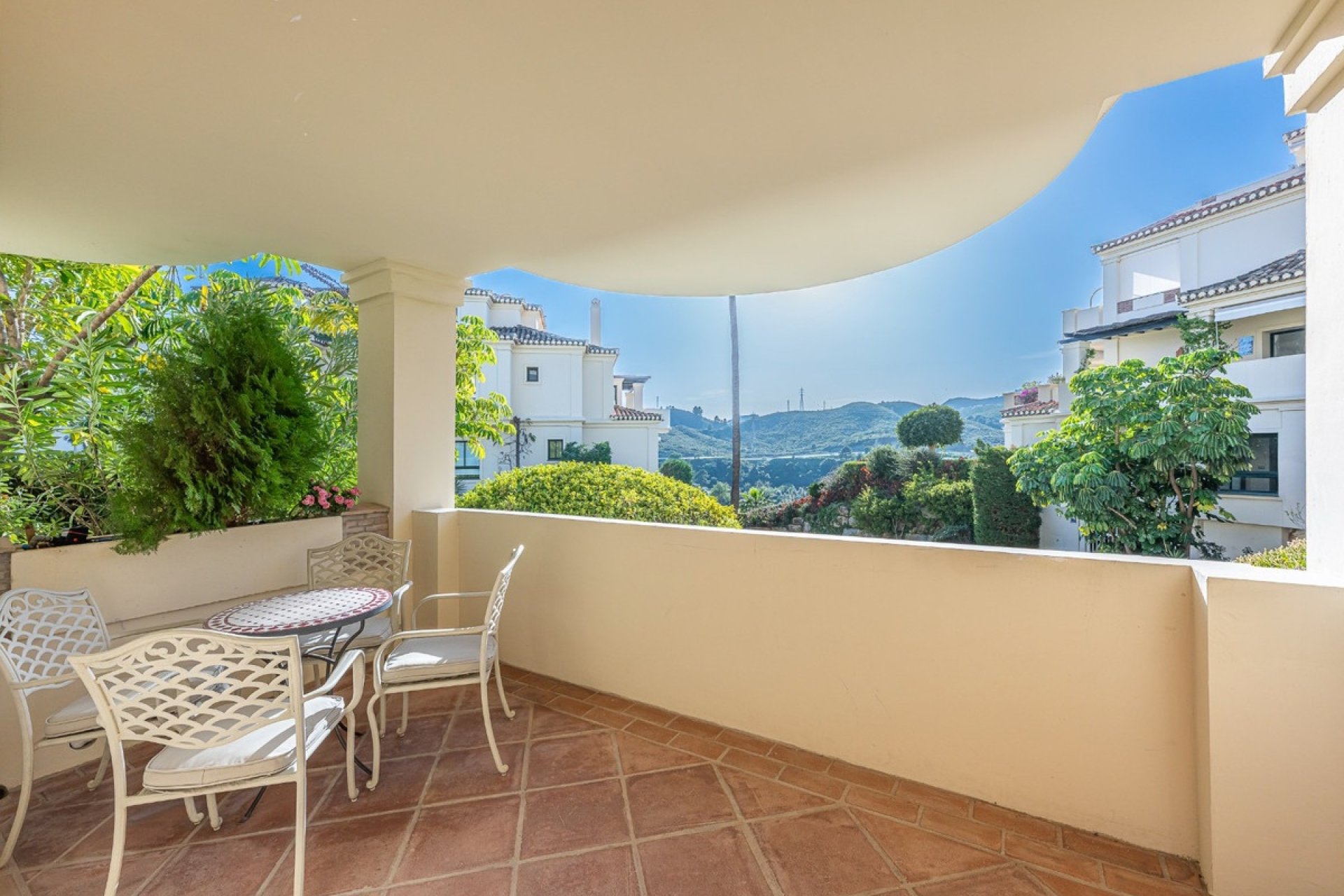 Resale - apartment - Benahavís - Benahavís Centro