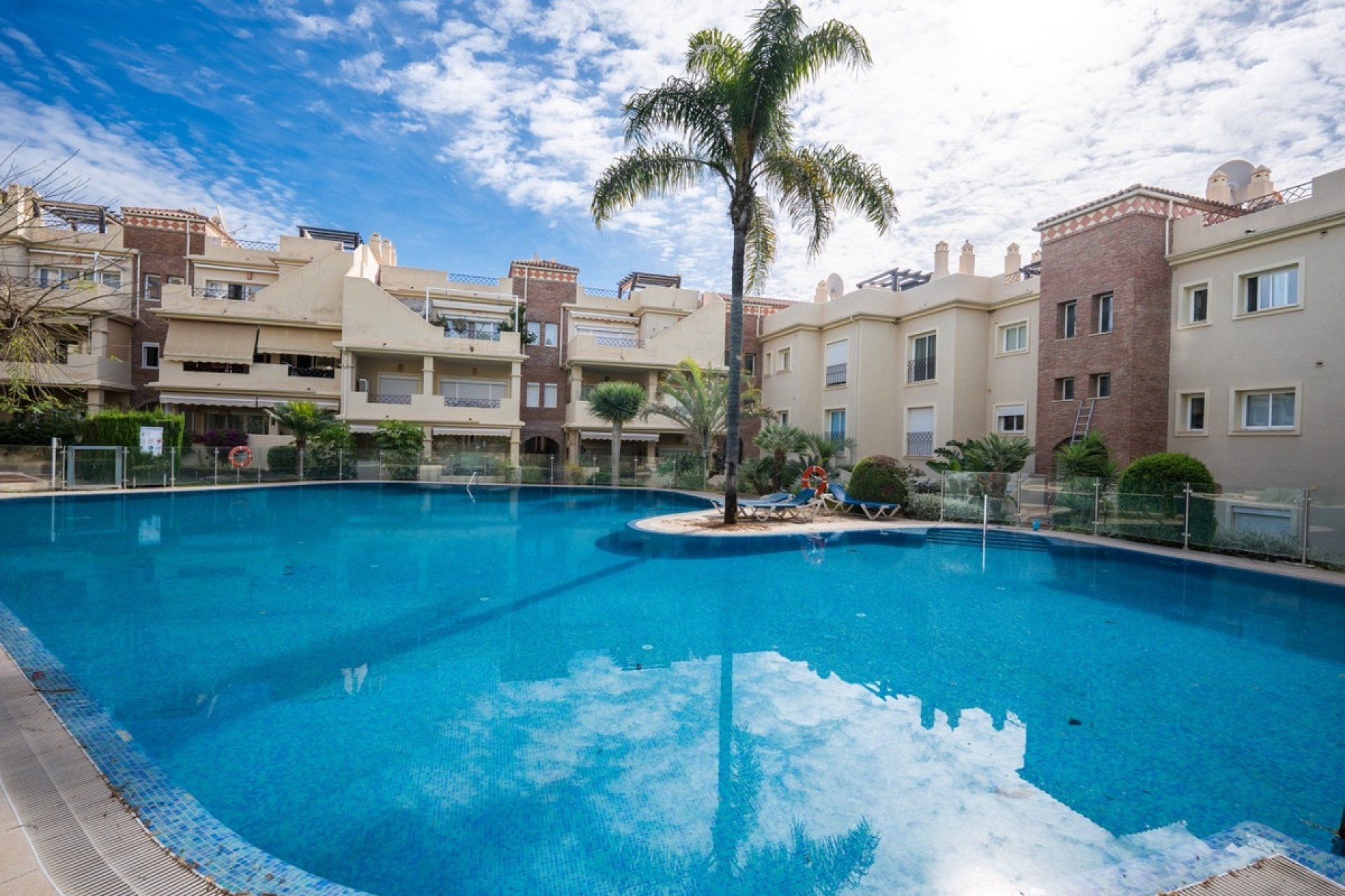 Resale - apartment - Benahavís - Benahavís Centro