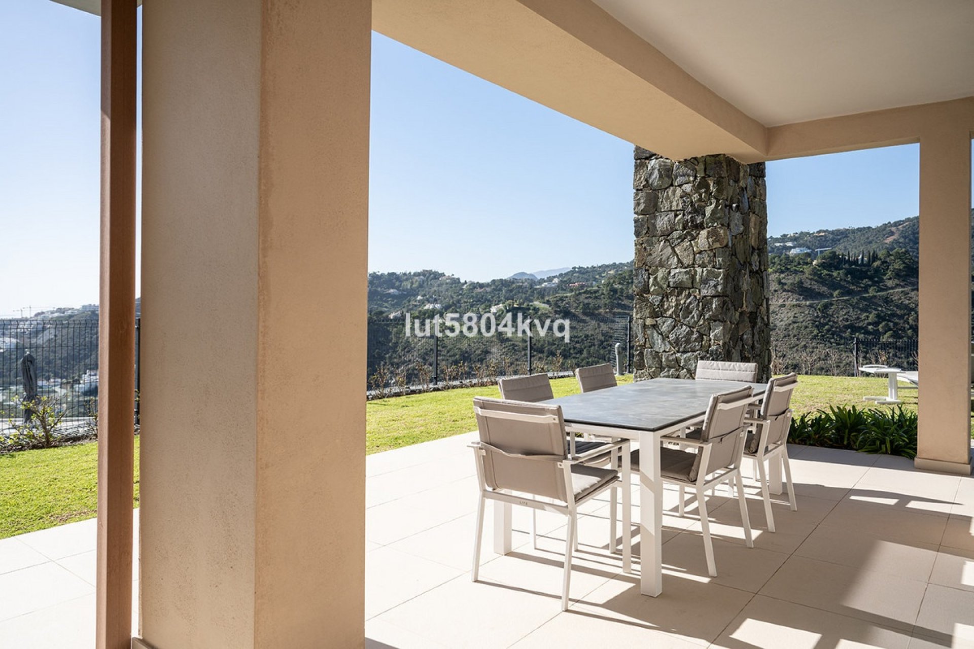 Resale - apartment - Benahavís - Benahavís Centro